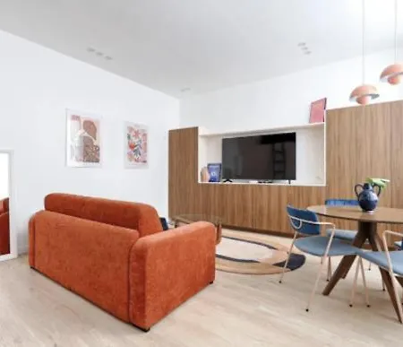 Atypique Avec Mezzanine Apartamento